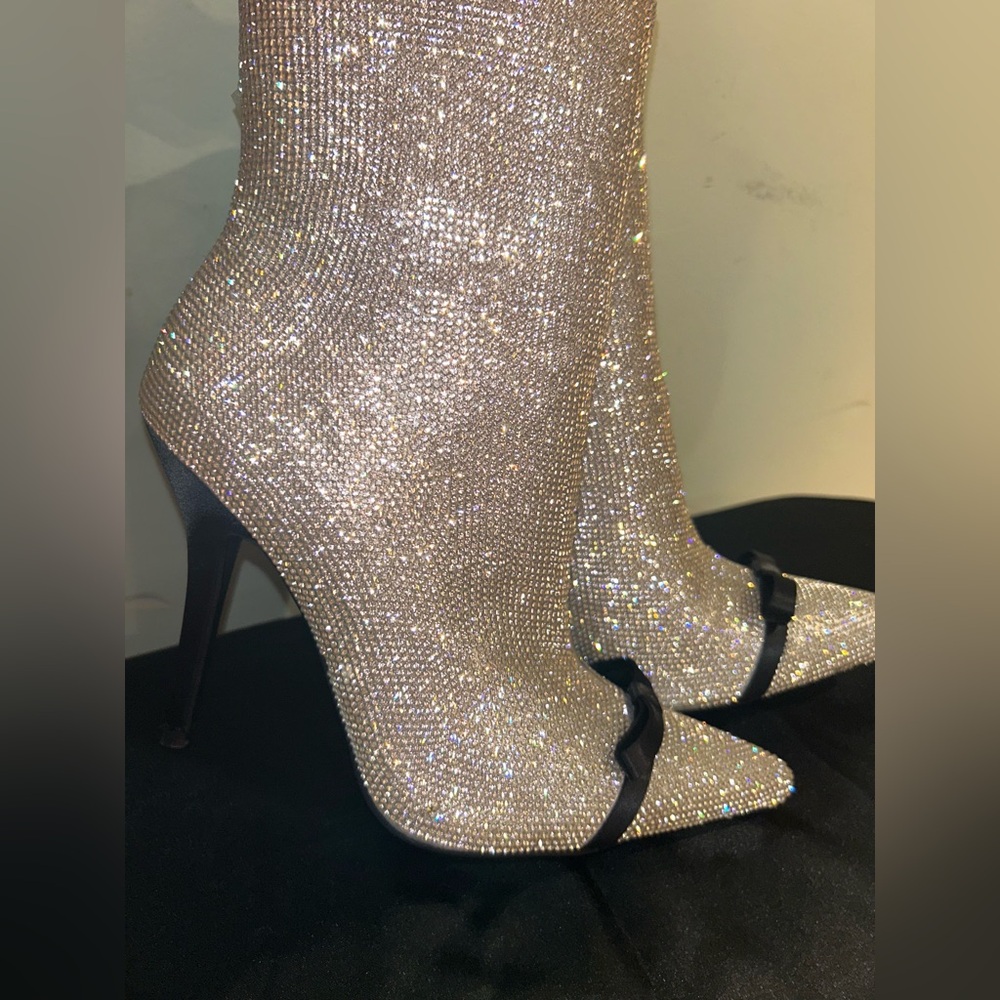 Brand New in the box
Dazzling Silver Heeled Boots - Picture 3 of 4